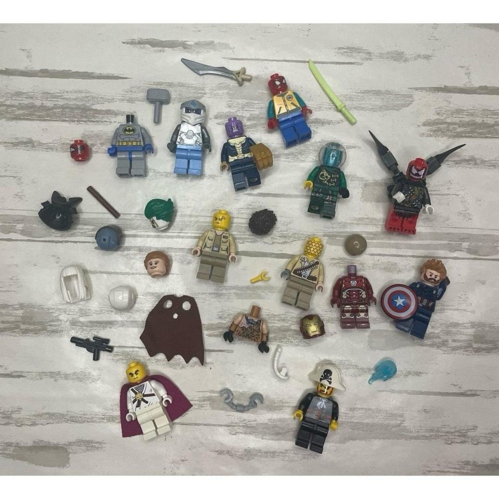 lego minifigure and accessories lot